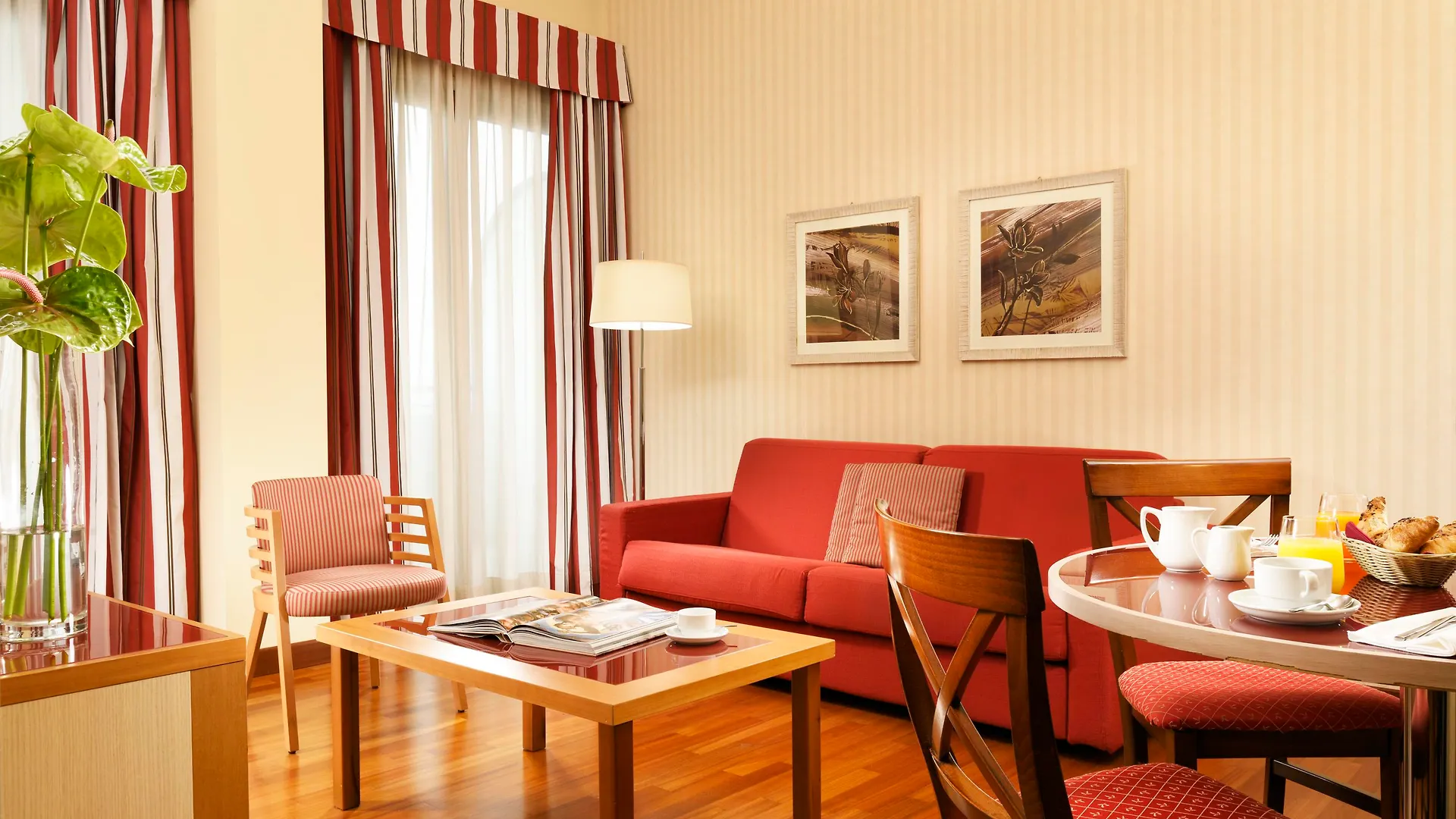 UNAWAY Hotel&Residence Quark Due Milano 4*,