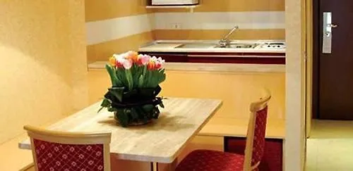 UNAWAY Hotel&Residence Quark Due Milano Apartahotel