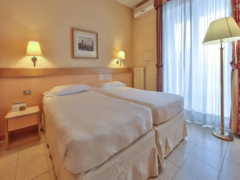 **** Apartahotel UNAWAY Hotel&Residence Quark Due Milano Italia