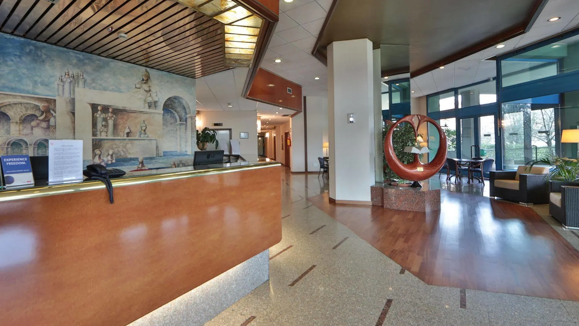 UNAWAY Hotel&Residence Quark Due Milano Italia